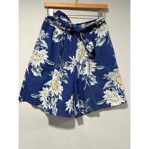 British Khaki Casual 100% Cotton Shorts Blue & White Shorts Tie Belt Size 10 JL